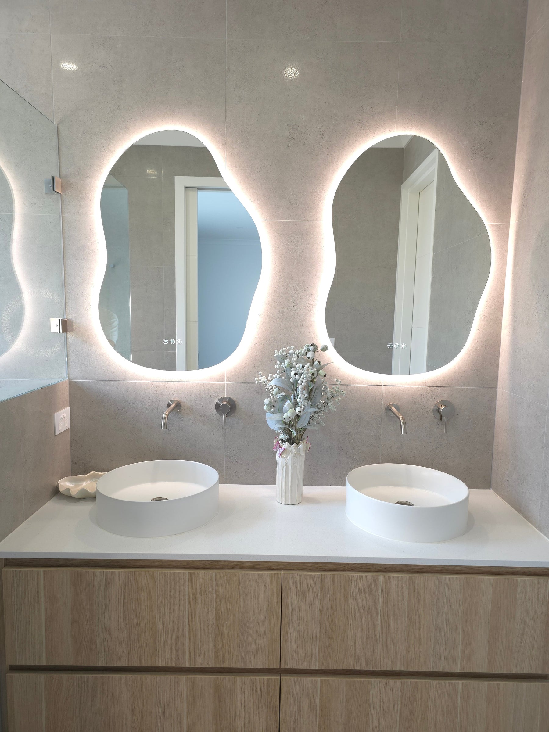 How to Plan the Perfect Bathroom Layout: A Designer's Guide to Better Functionality