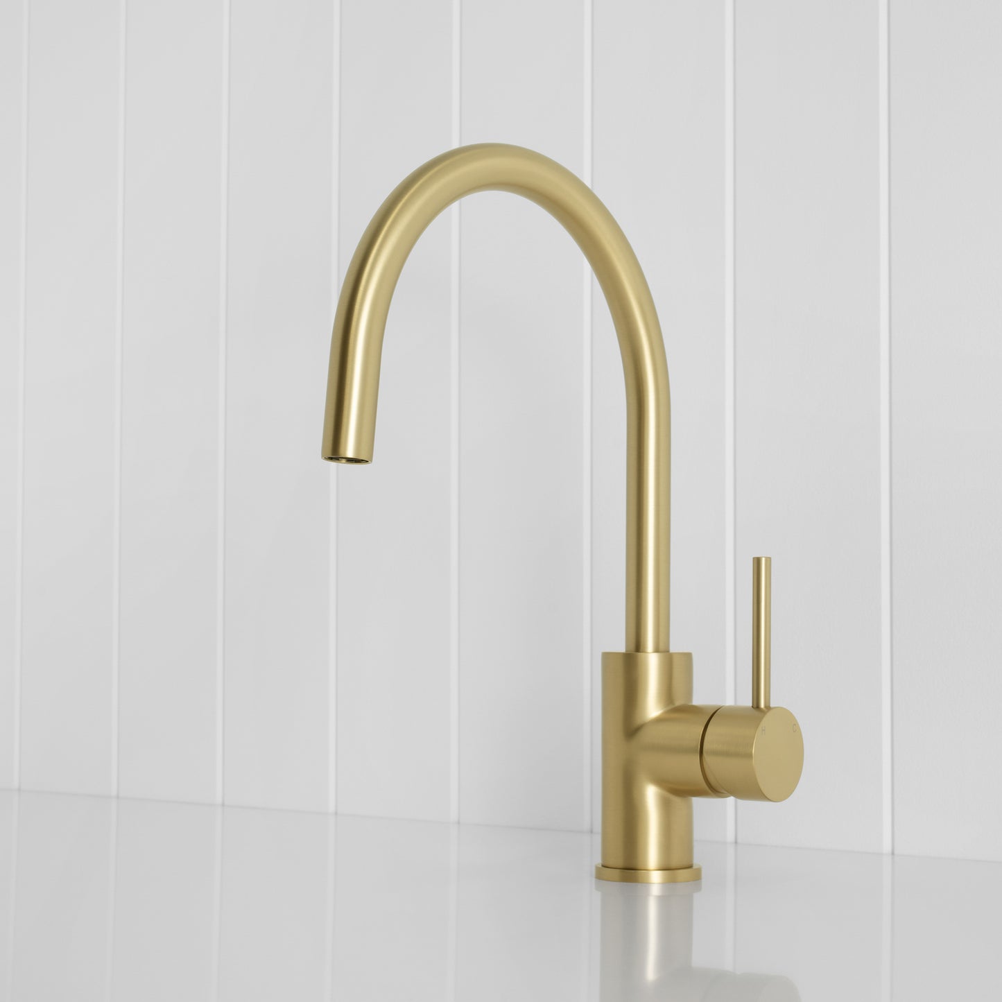 Como Kitchen Mixer Tap - Brushed Brass