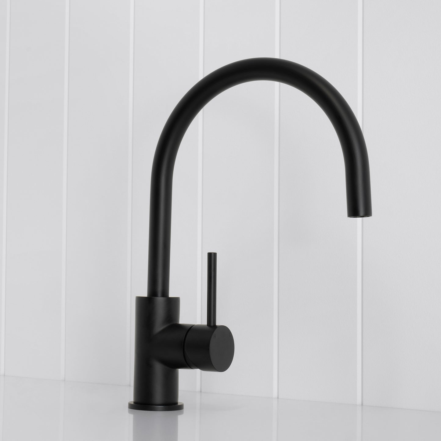 Como Kitchen Mixer Tap - Matte Black
