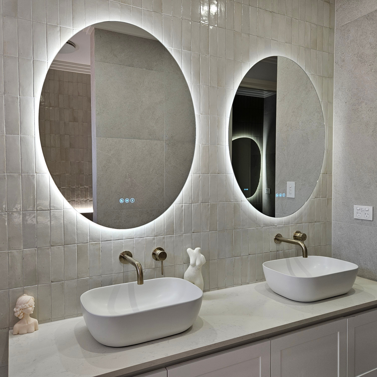 The Portofino (Lux edition) ~ Invogue Smart mirror