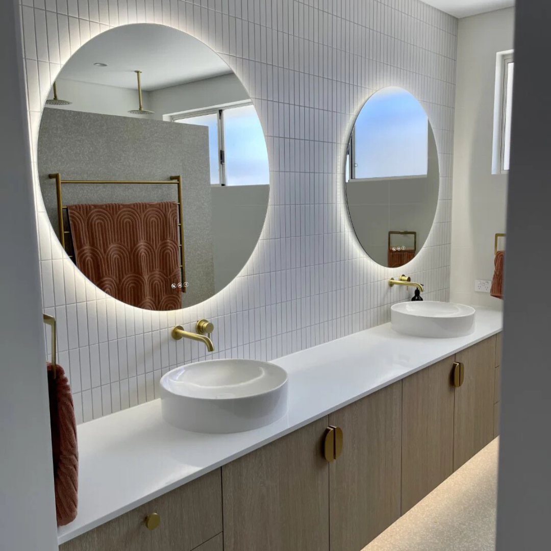 The Amalfi ~ (Lux edition) ~ Invogue Smart mirror