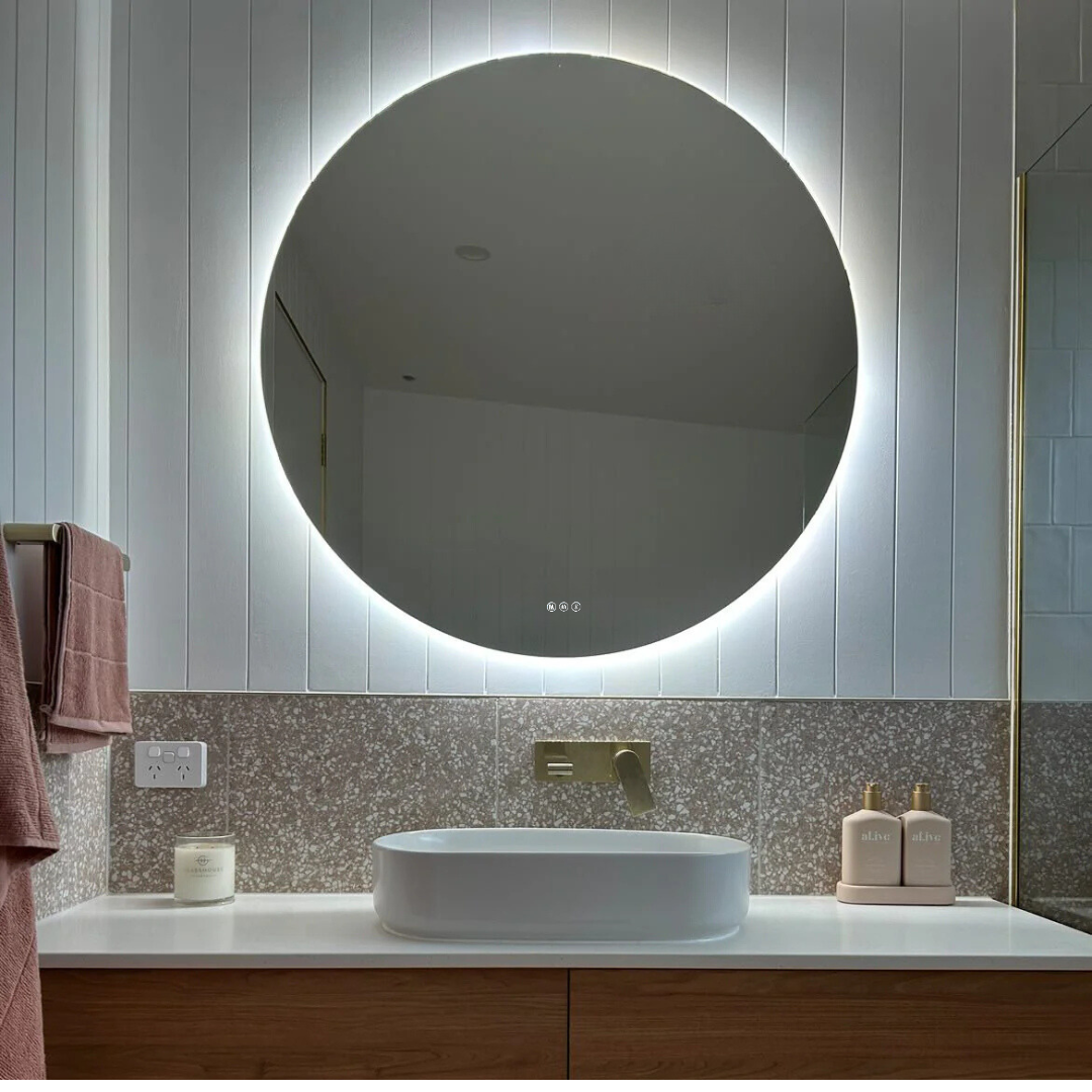 The Amalfi ~ (Lux edition) ~ Invogue Smart mirror