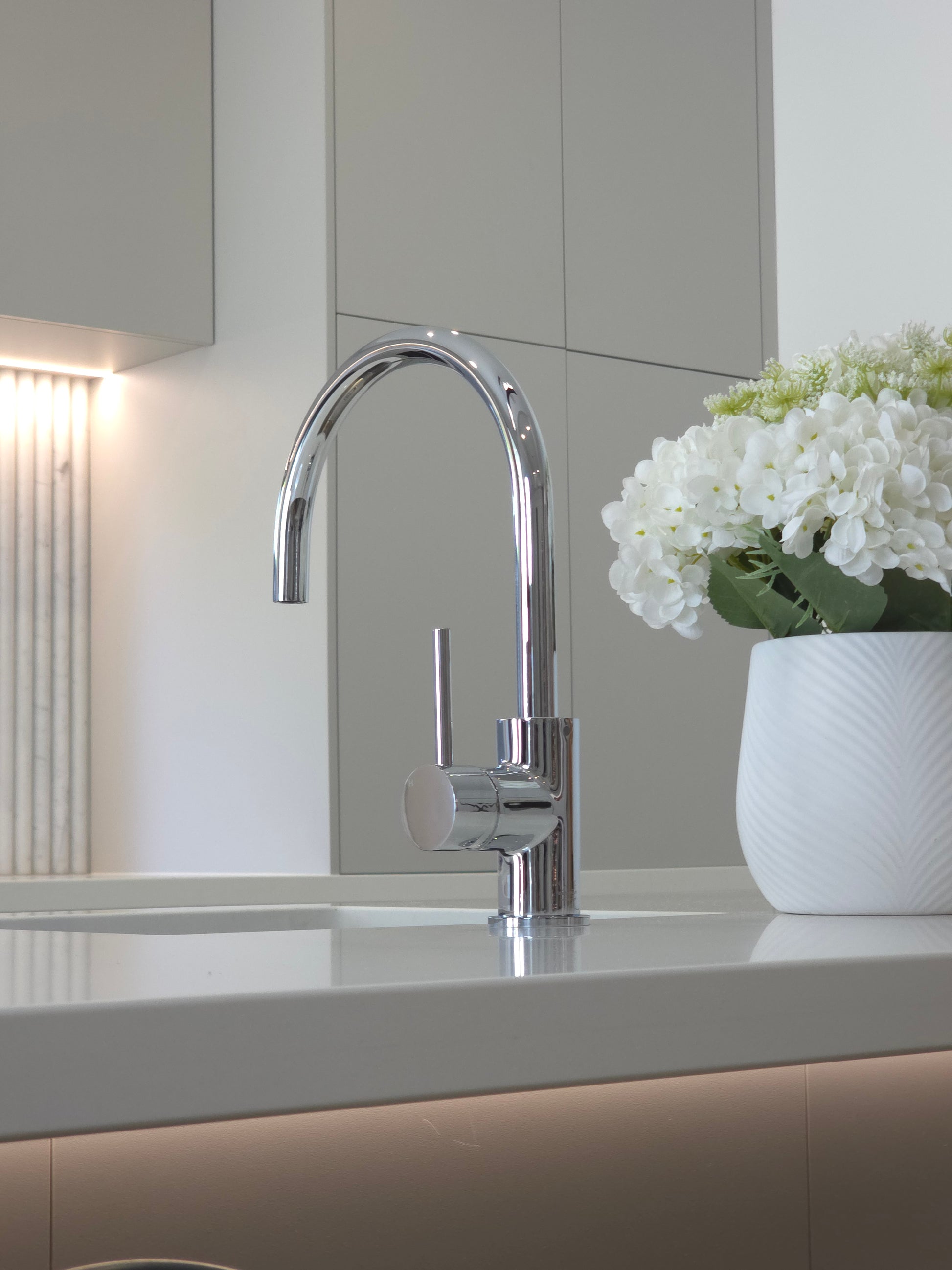 Como Kitchen Mixer Tap - Chrome