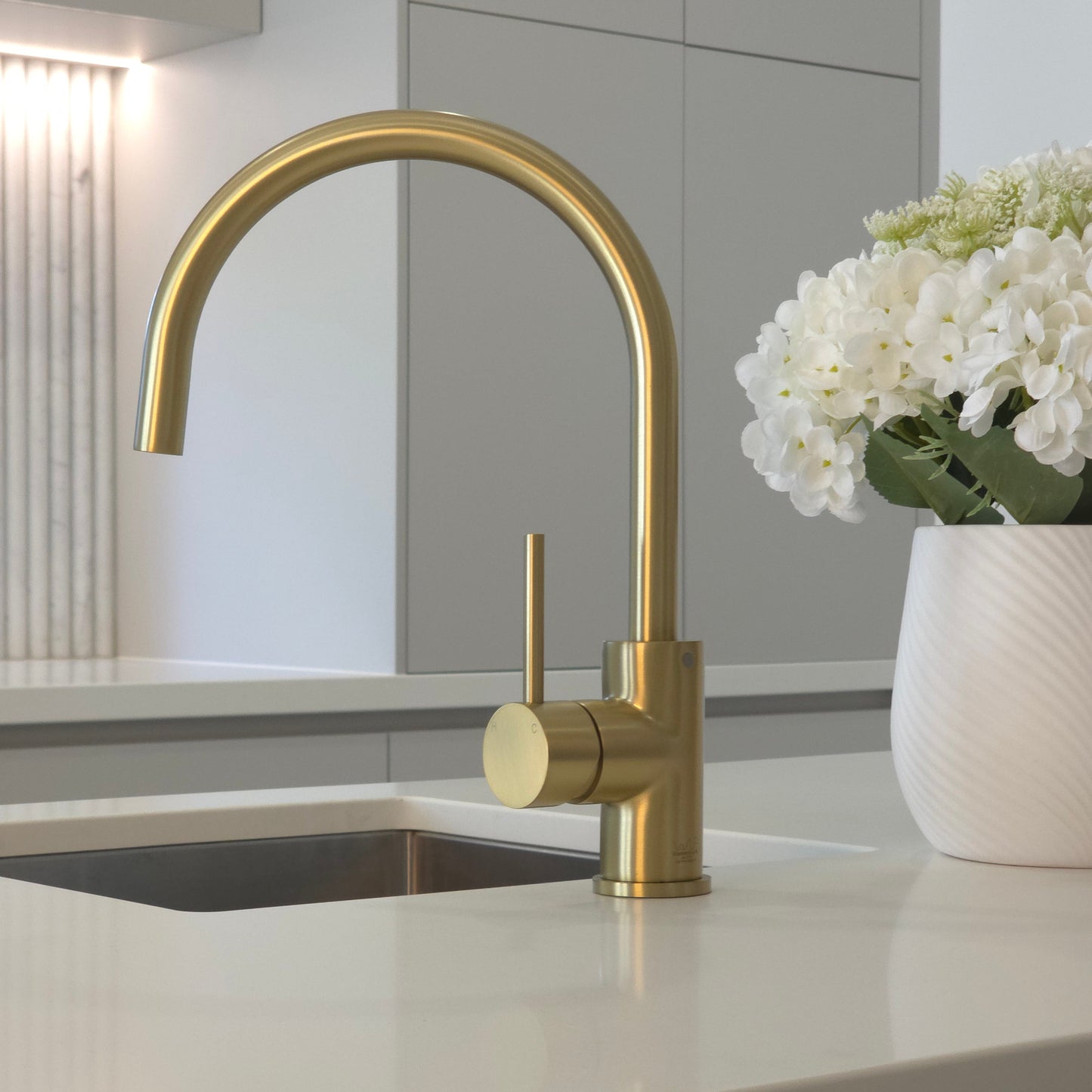 Como Kitchen Mixer Tap - Brushed Brass