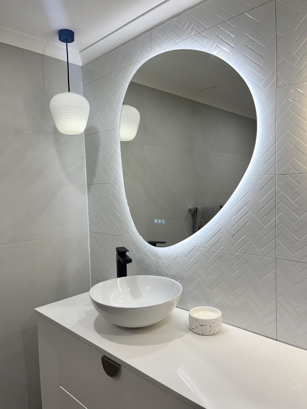 The Lucca (Lux edition) Invogue Smart mirror Invogue Mirrors